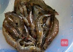 白灼大虾的做法图解1