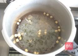 绿豆银耳莲子羹的做法图解4
