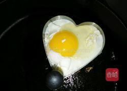 爱心三明治的做法图解4