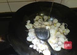 翡翠墨鱼仔的做法图解3