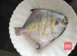 清蒸海鲳鱼的做法图解1
