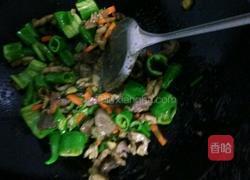 青椒炒鸭胗的做法图解5