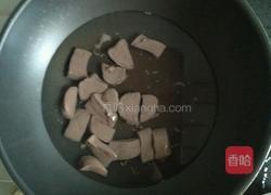 蒜香鸭血的做法图解1