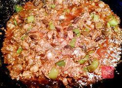 猪五花茄子麻椒炸酱面的做法图解6