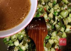 香辣蚝油茄丁煲的做法图解9