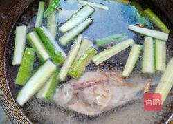 青瓜鲫鱼汤的做法图解7