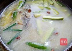 青瓜鲫鱼汤的做法图解15