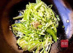 尖椒炒鸡蛋的做法图解7