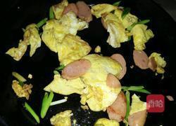 火腿肠炒鸡蛋的做法图解4