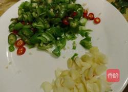 辣椒炒豆腐皮的做法图解2