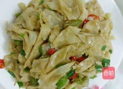 辣椒炒豆腐皮的做法图解6