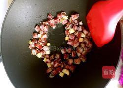 自制广式腊肠焖饭的做法图解4