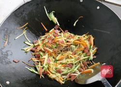 素炒腊味饭的做法图解2