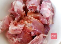 排骨蒜薹的做法图解1