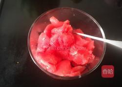 香蕉西瓜奶昔的做法图解3