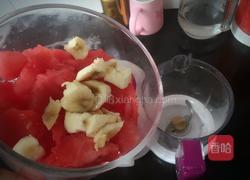 香蕉西瓜奶昔的做法图解6