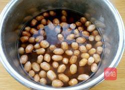 老醋花生米的做法图解3