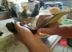 粽子 (猪肉咸蛋绿豆花生干贝虾米)的做法图解16