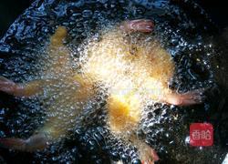 炸凤尾大虾的做法图解7