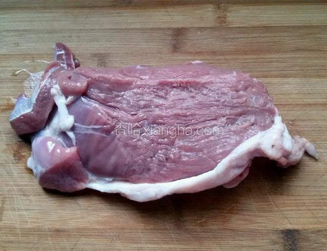 选羊里脊肉一斤。