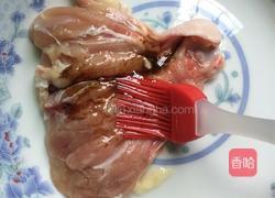 鸡腿包蛋黄的做法图解2