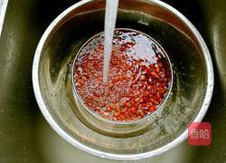 老醋花生的做法图解1