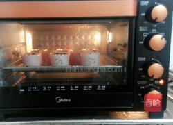 纸杯橙味提子蛋糕的做法图解17