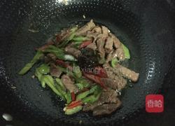 双椒炒牛肉的做法图解6