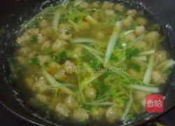 娃娃菜丸子汤的做法图解8