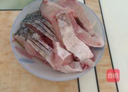 家常鱼块（农家瓦块鱼）的做法图解1