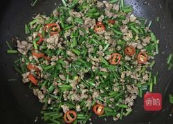 韭薹炒肉末的做法图解8