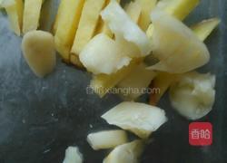 秋葵炒木耳的做法图解2