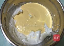 彩虹蛋糕卷的做法图解10