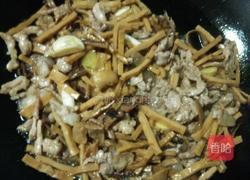 双椒鱿鱼丝的做法图解10