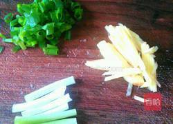 毛豆烧肉的做法图解2