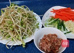 肉絲炒大豆芽菜的做法图解1
