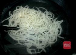 红椒肉末拌凉面的做法图解9