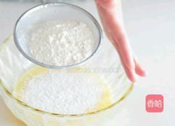 巧克力草莓蛋糕卷的做法图解4