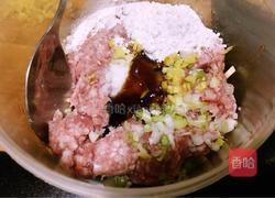 木耳菜肉丸汤的做法图解4