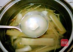 茅根马蹄清汤的做法图解5