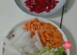 小米酸辣猪皮的做法图解2