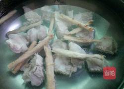 沙参枸杞排骨汤的做法图解5