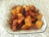 红烧肉顿土豆的做法[图]