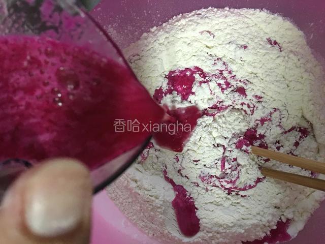 火龙果榨汁和面