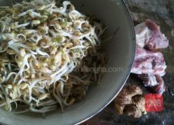 豆芽蒸饺的做法图解1