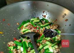 黄瓜炒肉的做法图解7