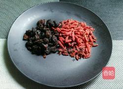 杞圆膏的做法图解1