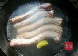 麻辣鸭脖的做法图解2