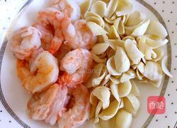 西芹炒百合腰果虾仁的做法图解2