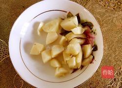 西芹炒百合腰果虾仁的做法图解3